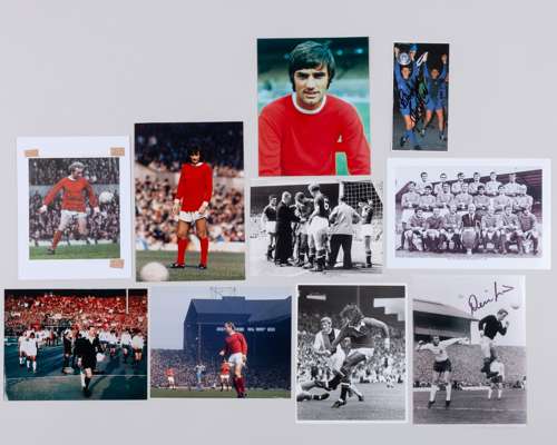 A collection of Manchester United autographs and photographs