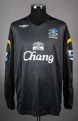 Tim Howard  black and yellow No.24 Everton goalkeepers jersey, 2006-07, 
 Umbro, XXL with crew-neck collar and embroidered badge inscribed 1878 NIL SA