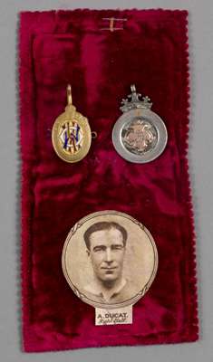 Woolwich Arsenal London Professional Charity Fund medal awarded to Andy Ducat, season 1909-10,
 obverse with engraved crest in shield, reverse engrave