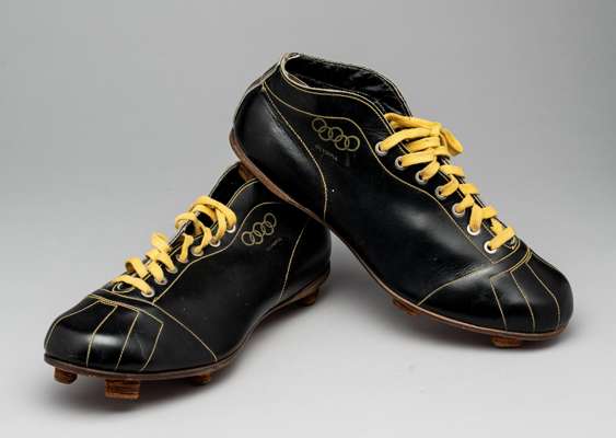 STEN HULTS “Olympia” vintage football boots circa 1940s/50s,
 a superb pair of seemingly unworn leather boots from Swedish manufacturer Sten Hults, ad