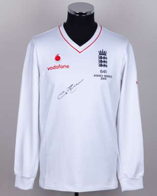 Graeme Swann England v. Australia Ashes Series autographed white long-sleeved jumper, 2009