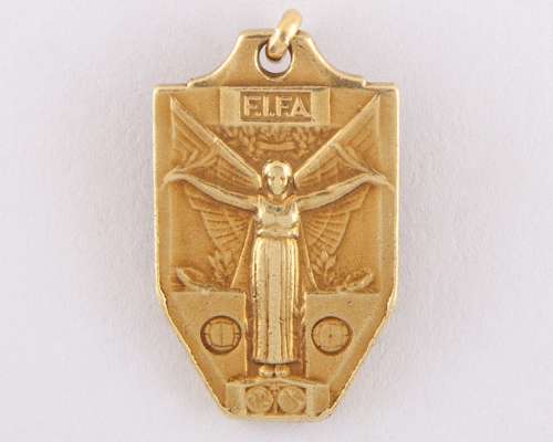 Hugo Fascaroli: an extremely rare yellow-metal Uruguay v. Brazil 1950 World Cup Winners medal