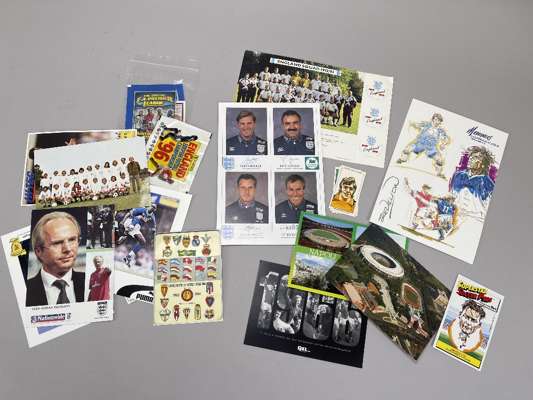 Large box full of mainly postcards, trade cards, photographs, 
 various ephemera, over 1000 items, needs to be viewed (large box)