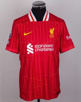 Mohammad Salah red and white No.11 Liverpool short-sleeved shirt