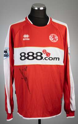 Yakubu signed red Middlesbrough no.20 home jersey, season 2006-07,
 Errea, long-sleeved with BARCLAYS PREMIERSHIP sleeve badges, club crest and sponso
