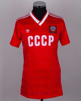 Red and white No.19 USSR v. Sweden short-sleeved shirt, 1987