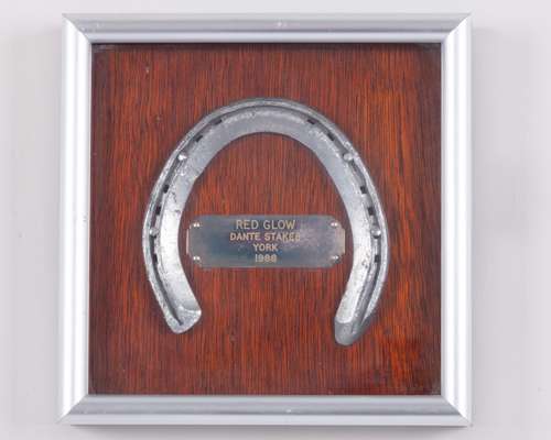 Racing plate worn Red Glow when winning the 1988 Dante Stakes