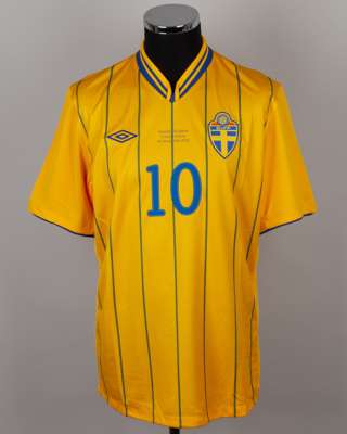 Zlatan Ibrahimovic yellow and blue No.10 Sweden v. England short-sleeved shirt, 2012
