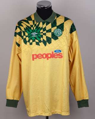 Pat Bonner yellow and green No.1 Celtic goalkeepers shirt, 1991-92