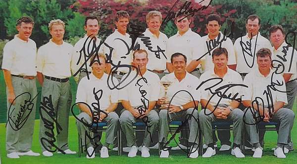 Golf – 1997 victorious European team fully signed magazine picture Europe beat USA 14.5 to 13.5,
 autographs including Miguel Angel Jiminez (vice capt