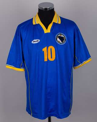 Blue and yellow No.10 Bosnia and Herzegovina short-sleeved shirt, 2001