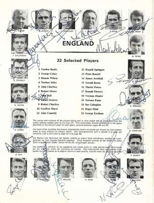 England 1966 World Cup tournament programme fully signed by the 22 man winning squad, 
 of Bobby Moore (captain), Geoff Hurst, Martin Peters, Gordon B
