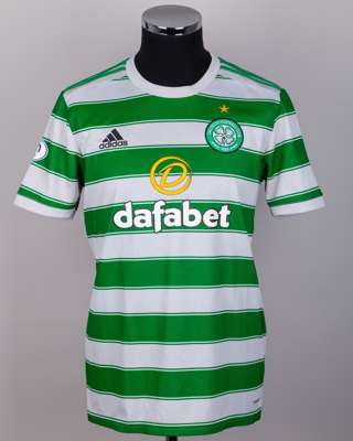 Tom Rogic green and white No.18 Celtic match worn short-sleeved shirt 2021