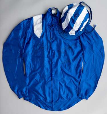 Charlie Hills-authenticated Battaash race-worn silks signed by the trainer and by jockey Jim Crowley,
 bears maker's neck label for Allterton & Co, si