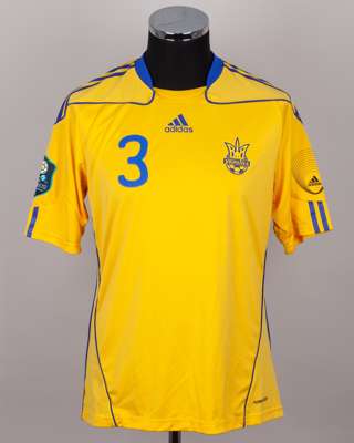 Artem Fedetskyi yellow and blue No.2 Ukraine short-sleeved shirt, 2011