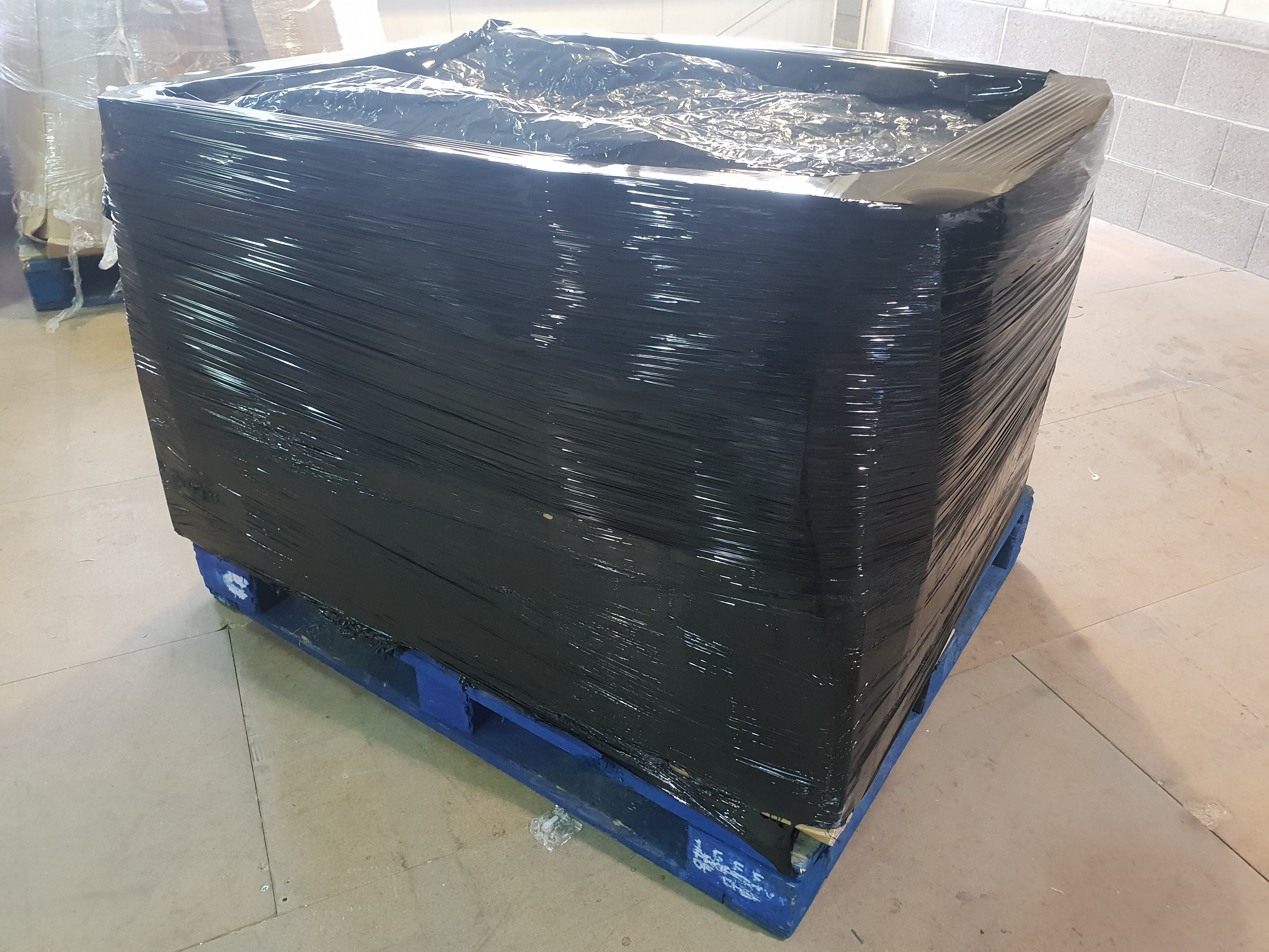 Amazon Return Pallet Auction to include Tools, Furniture, Toys & More