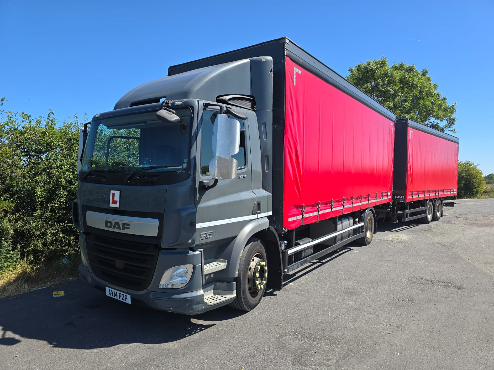 2014 DAF CF Wagon & Drag 18T Curtainsider with Belle Curtain Trailer on behalf of Driver Training School, due to Fleet Renewal | No VAT on Hammer