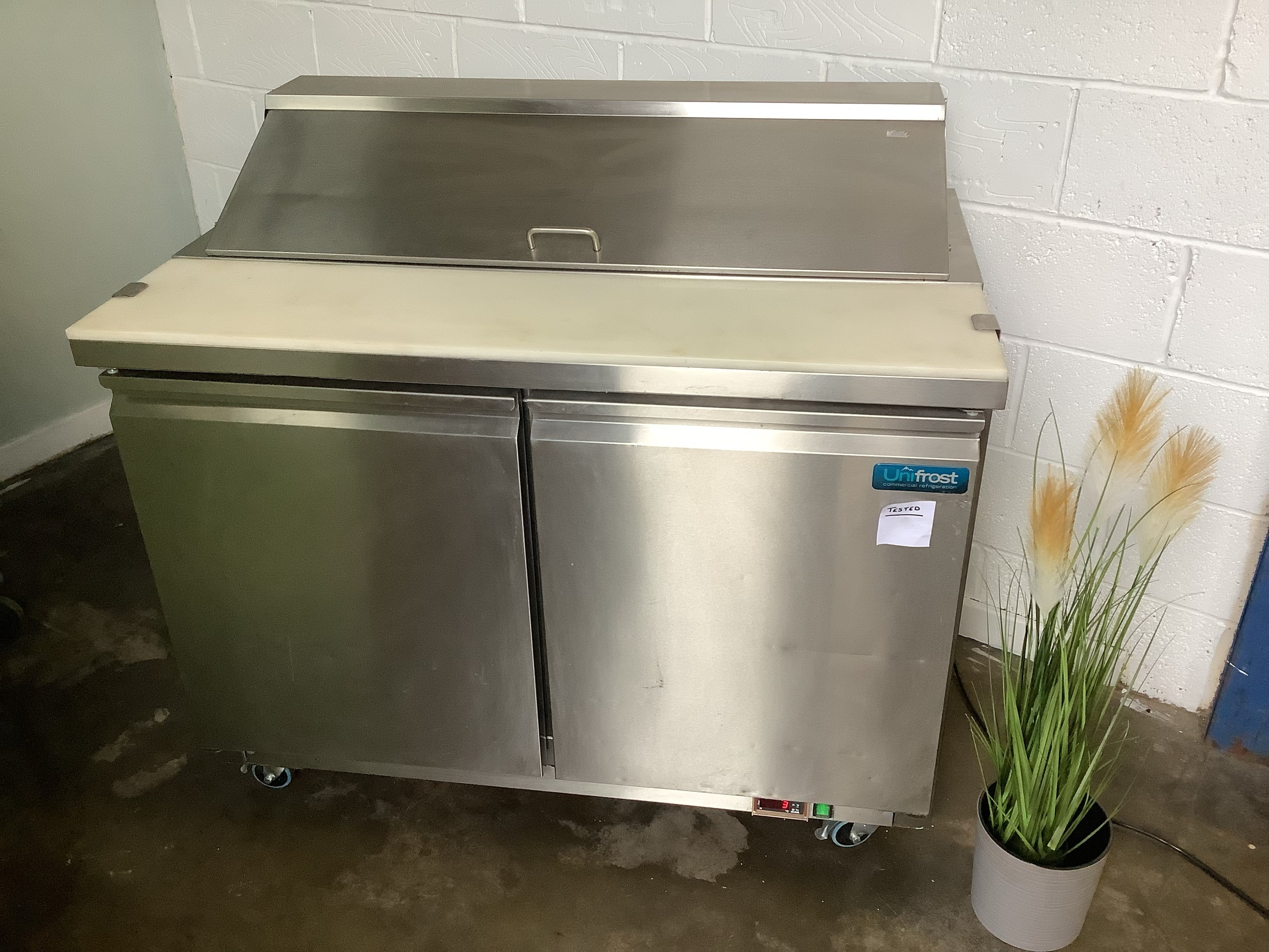Commercial Catering Equipment to include Ovens, Fryers, Dishwashers, Fridges, Slush Machines, Freezers, Ice Machines & more, due to Stock Clearance