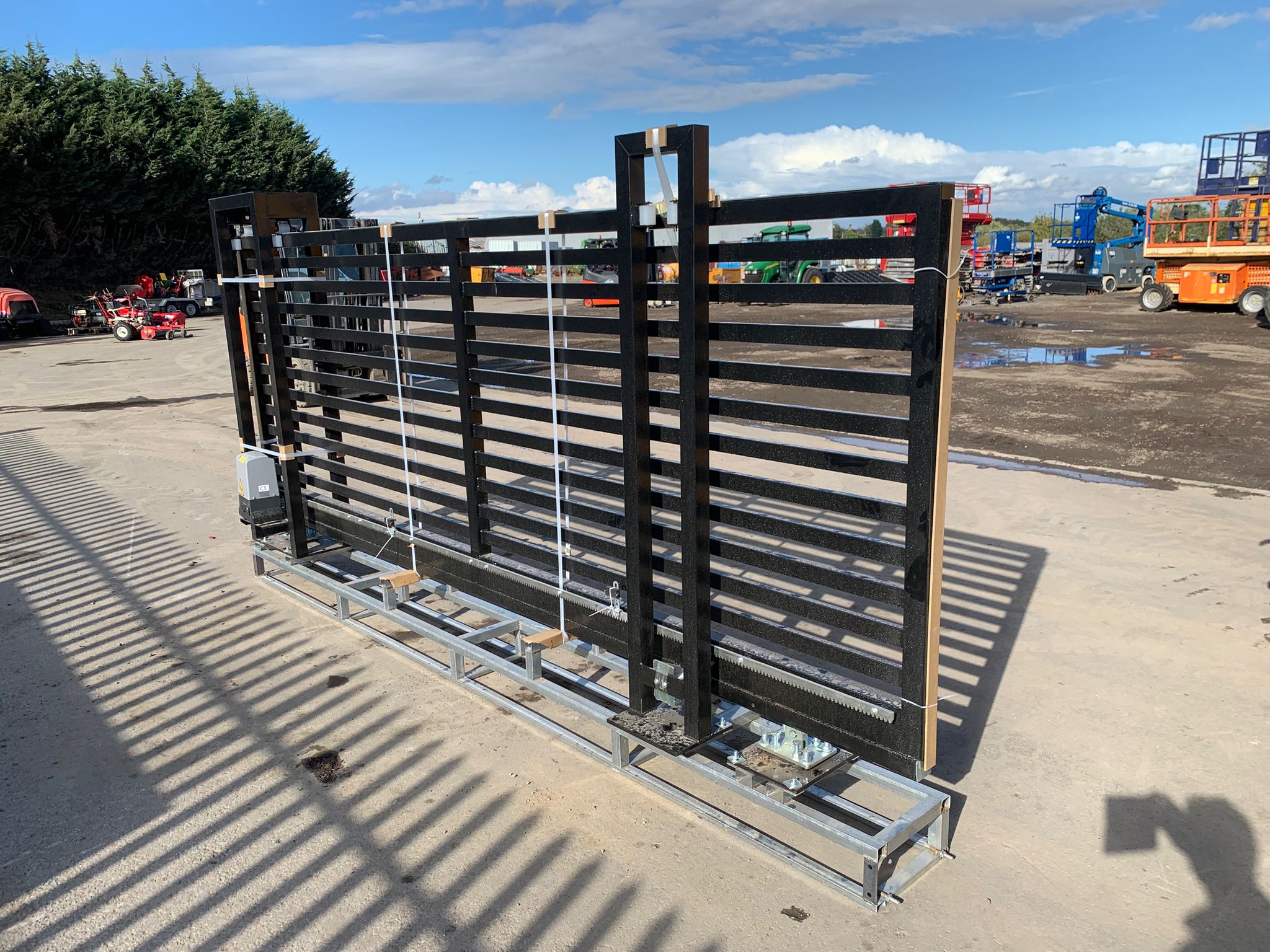 Unused Workbenches with Drawers, Tool Cabinets, Heavy Duty Farm Gates & more, due to Stock Clearance | Subject to Vendor Approval