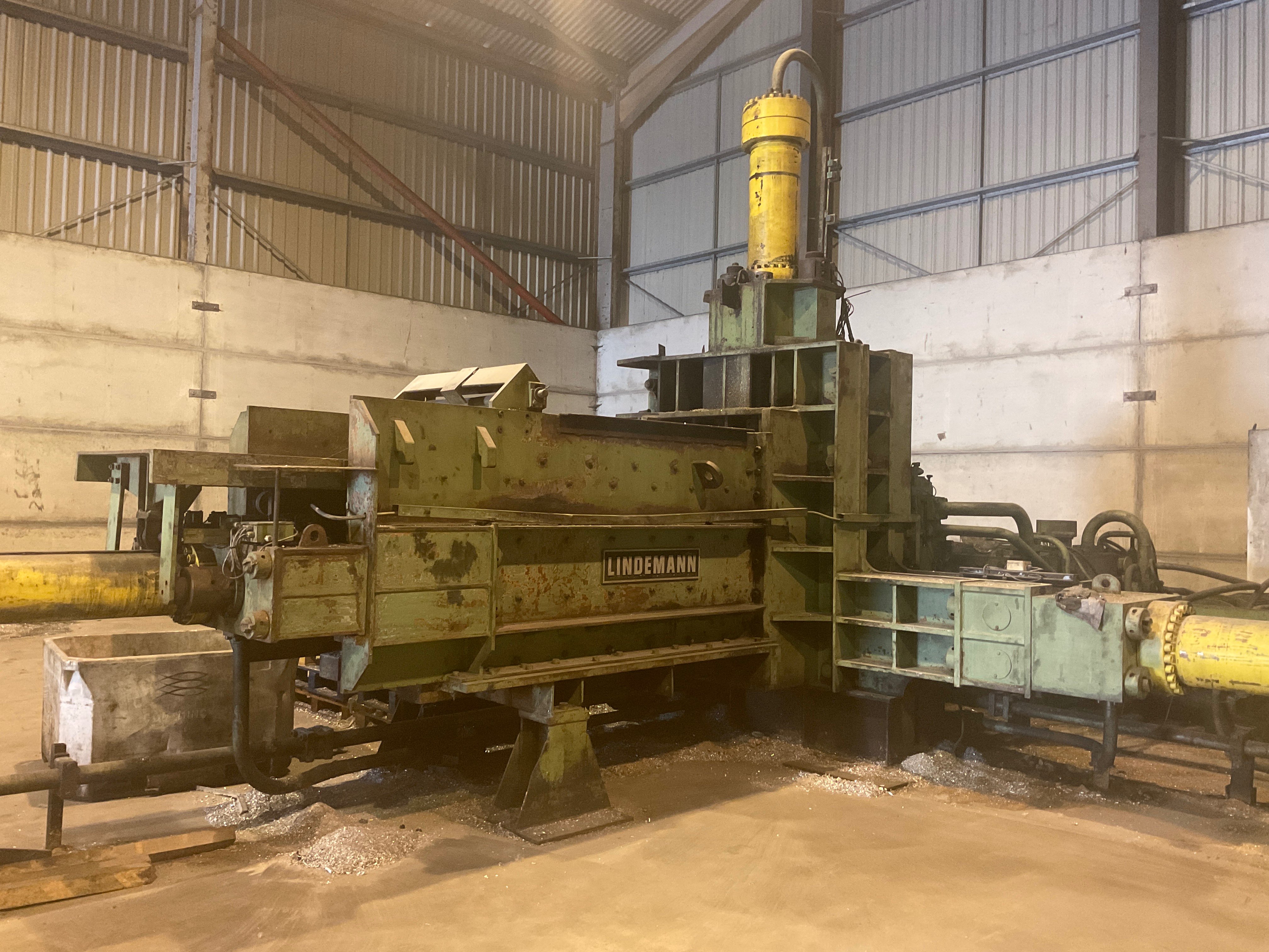 Lindemann Satem 9 3-Ram Baler on behalf of Scrap Metal Company, due to Business Restructure | Shipping Available