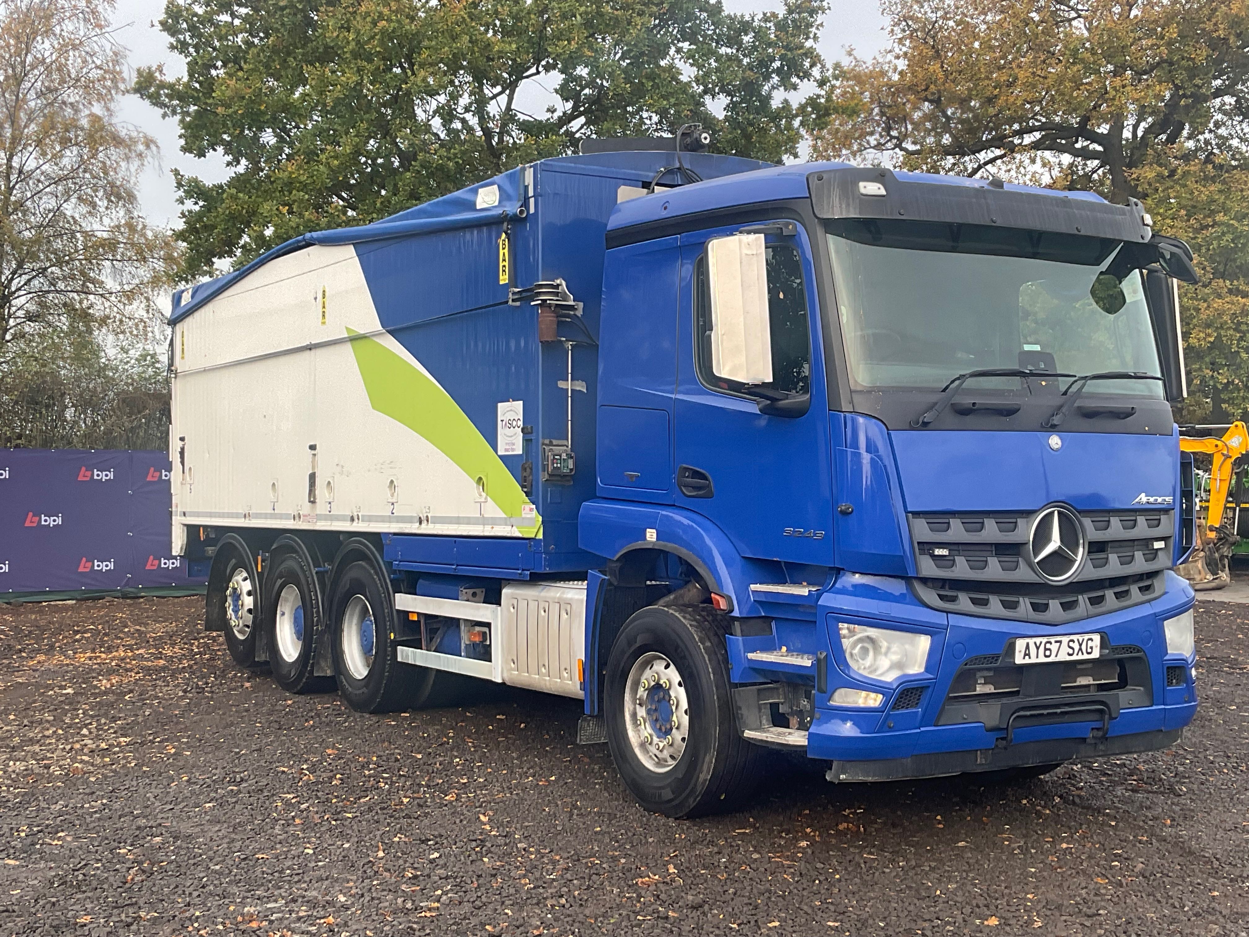 Commercial Vehicles to include Tractor Units, Tridem Bulk Blower Tippers & Curtain Side Lorry on behalf of Finance Company | Subject to Vendor Approval