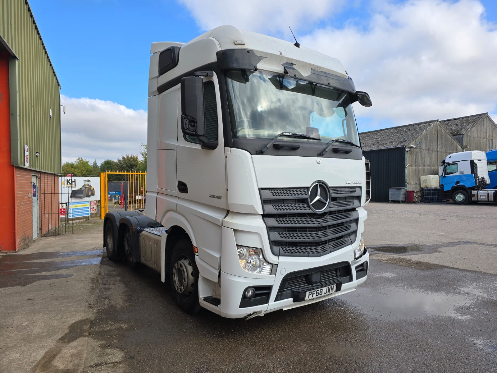 End of Lease Mercedes, MAN & DAF Commercial Vehicles to include Tractor Units & Box Vans on behalf of Leasing Company