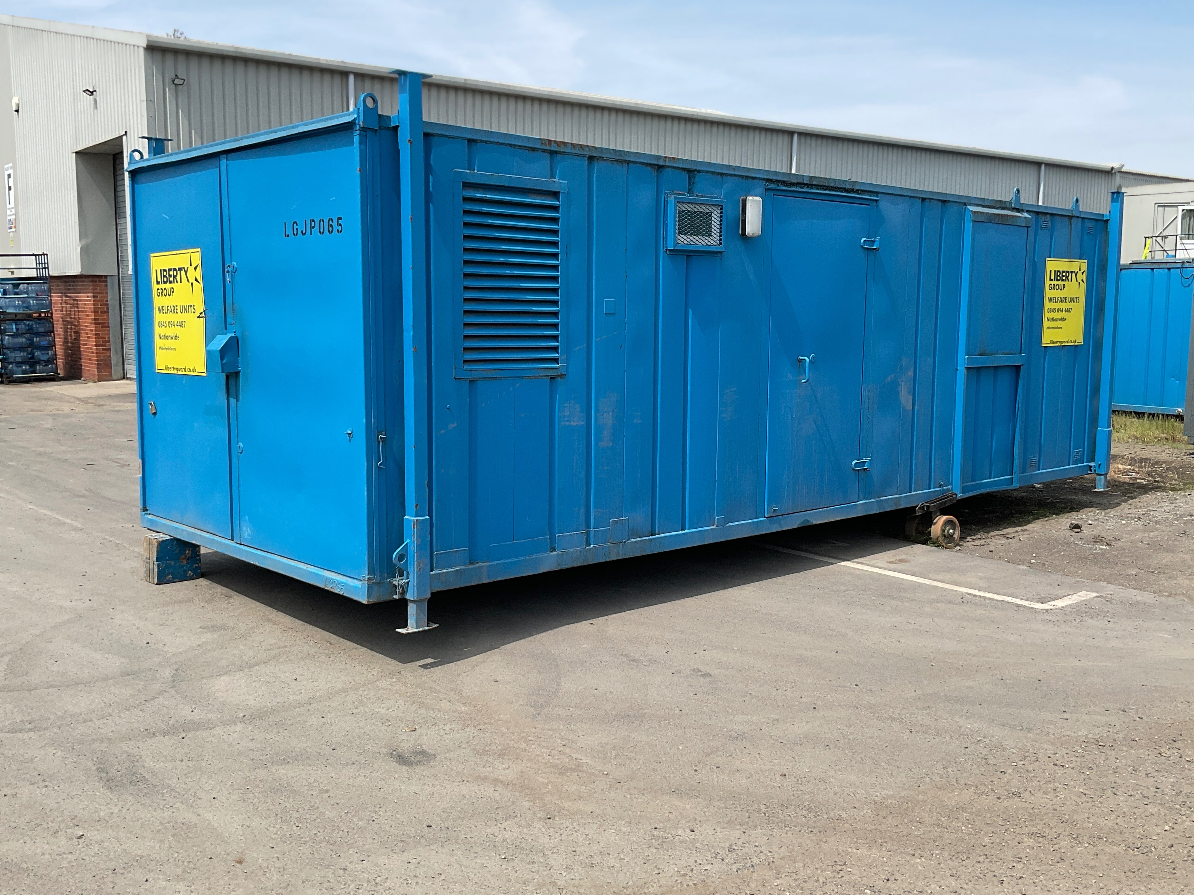 26ft x 9ft & 21ft x 10ft Anti-Vandal Static Welfare Units with Generators, due to Fleet Renewal | All Winning Bids are Subject to Vendor Approval