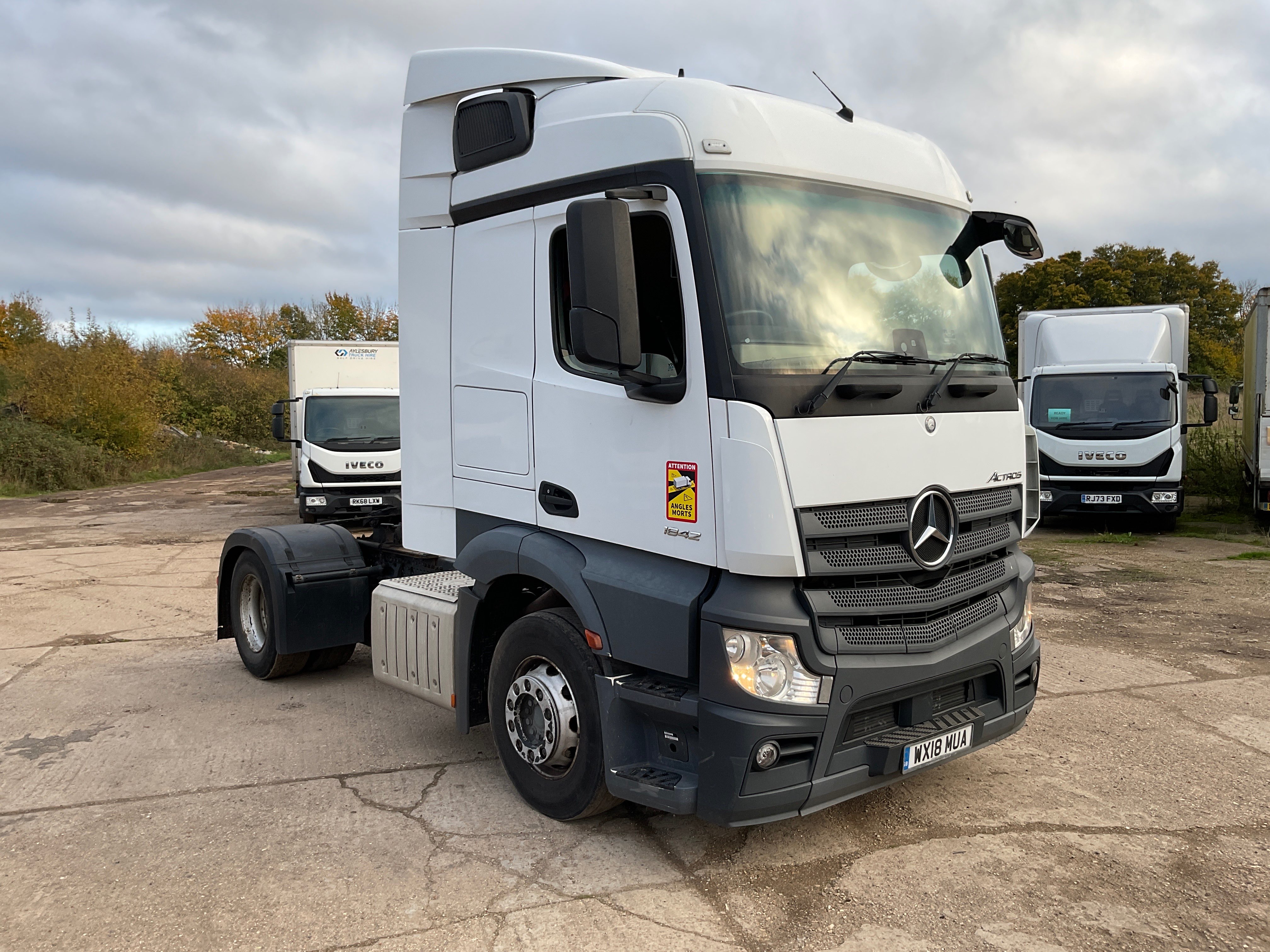 Commercial Vehicles to include Welfare Vans, Tractor Units, Box Lorries, Luton Vans, Curtainsiders & more
