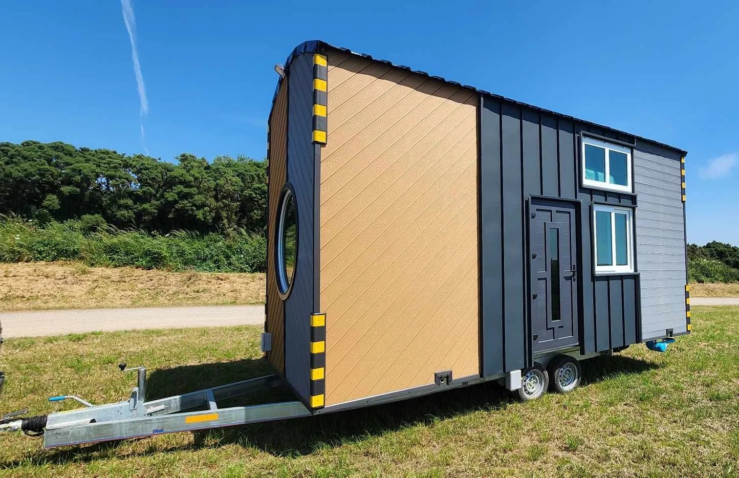 The Nomad Mobile Home & Ceries Catering Trailer on behalf of Luxury Custom Mobile Home Specialist, due to Showroom Closure
