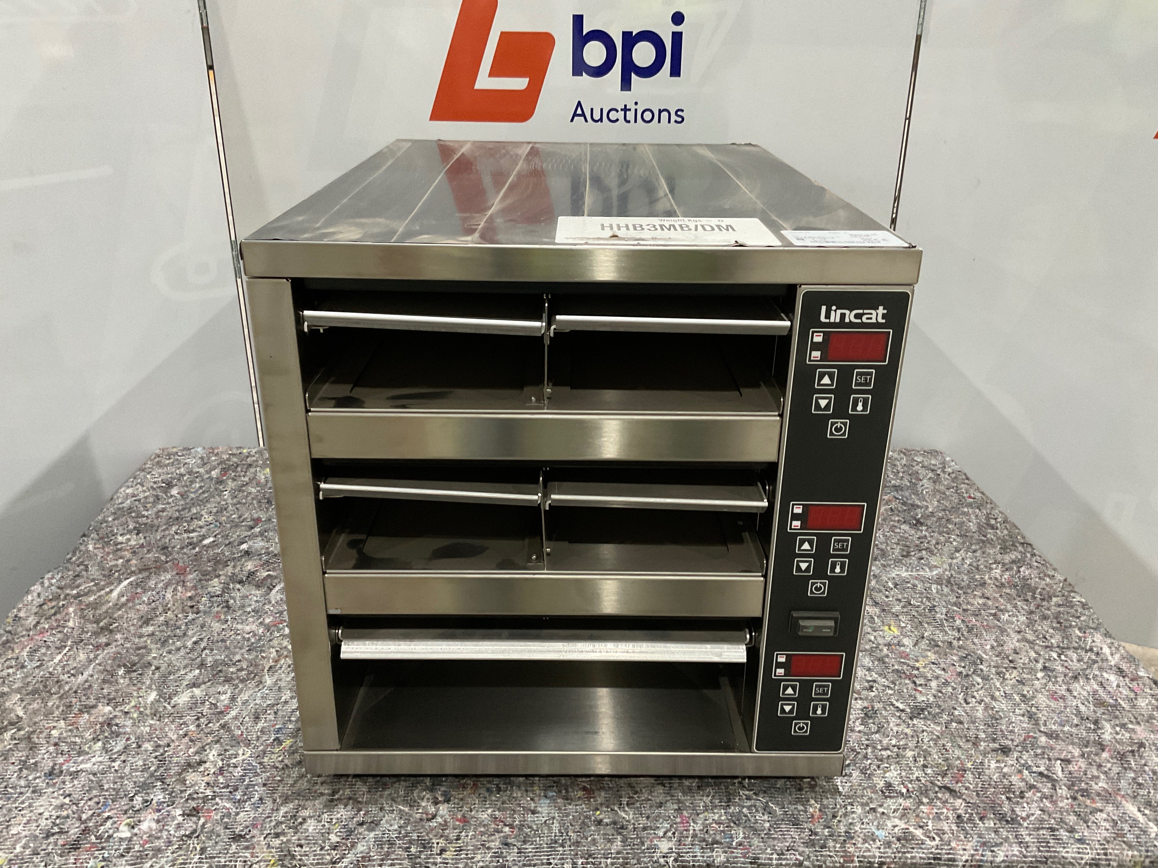 Short Notice Commercial Catering Equipment to include Ovens, Hot Hold Bins, Food Chillers, Commercial Microwaves, Fryers, Salad Spinner & more, due to Stock Clearance