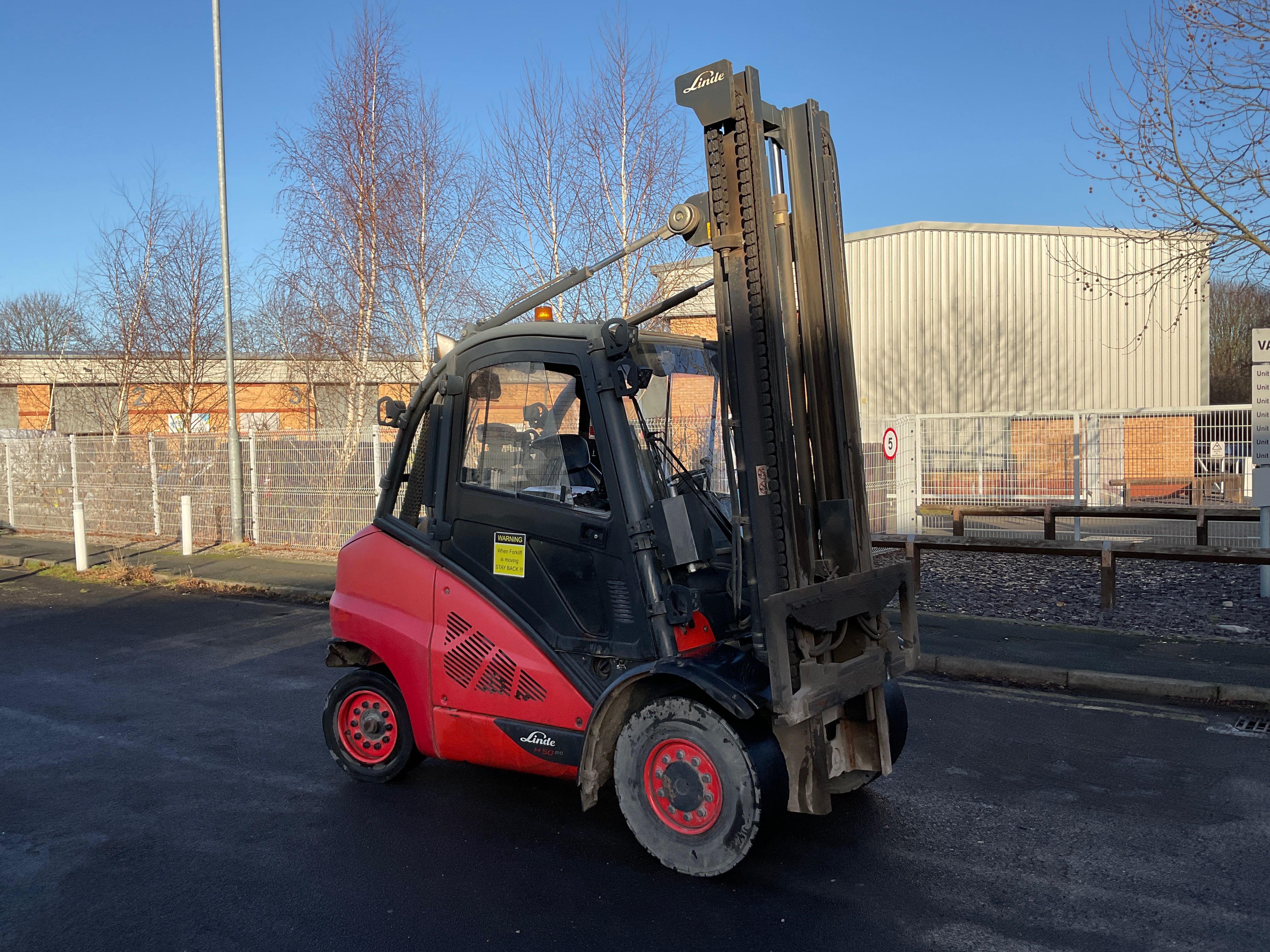 Diesel & Electric Forklift Trucks from Linde, Heli, Manitou & more | Lots to be added Daily
