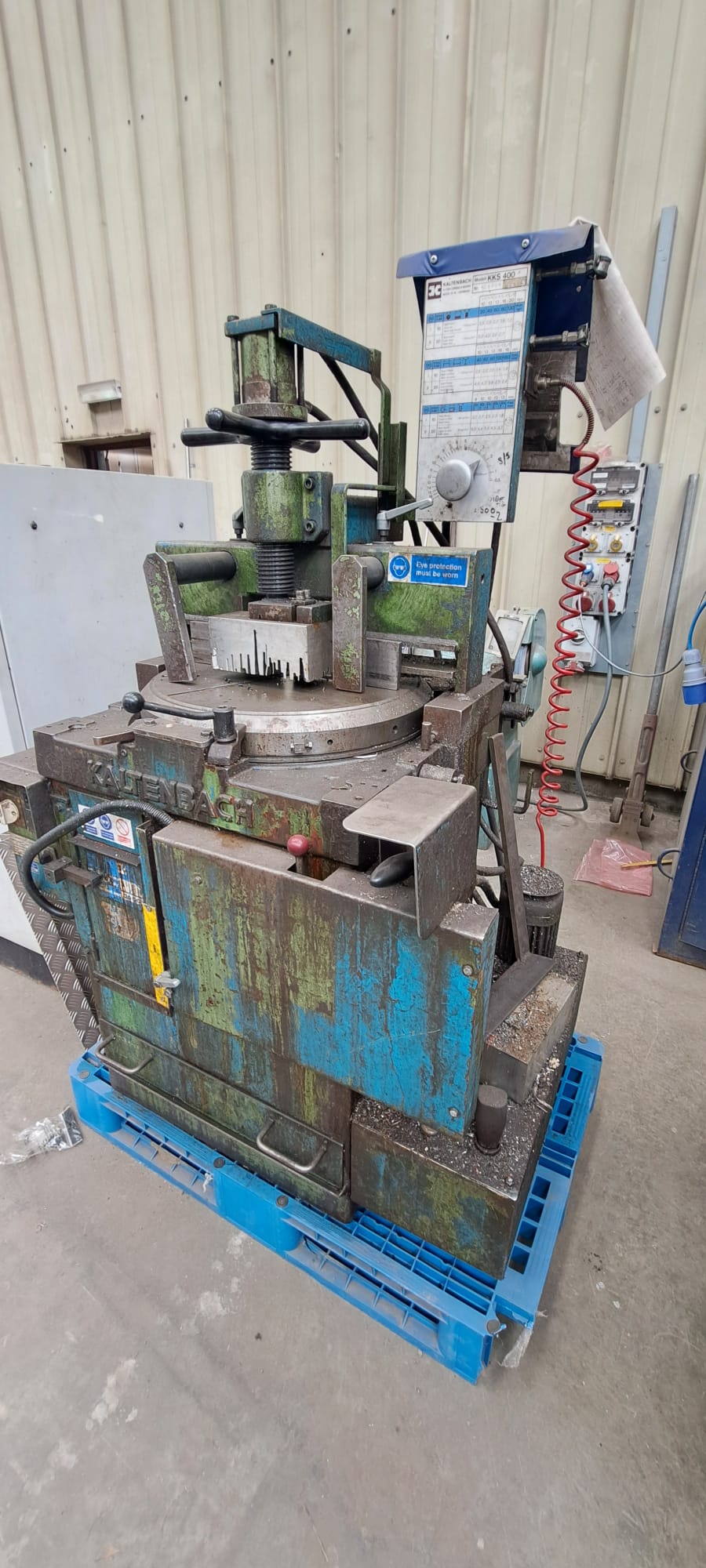 Engineering Machinery, Welding Equipment, Machine Tooling, Air Compressors & more, due to Business Restructure | Loading & Shipping Available