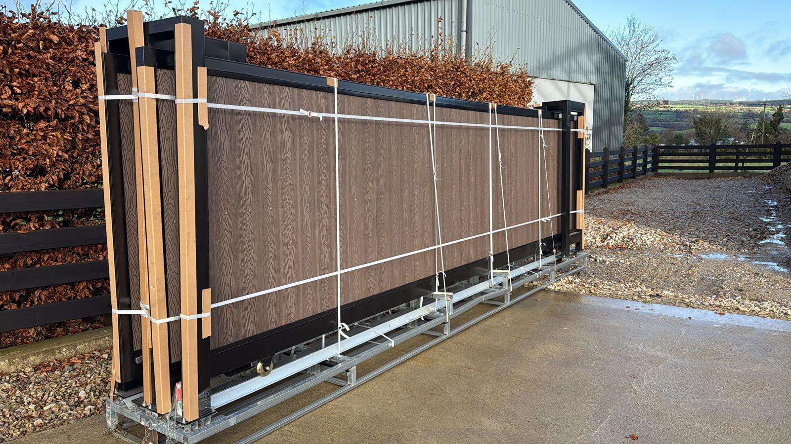 Unused 40ft Container, 2025 Mini Excavators, 7ft BBQ House, 13ft Garden Room/Office 20ft & 13ft Electric Gates, 9ft-5ft Containers, Workbenches & more | Loading & Shipping Available | Subject to Vendor Approval