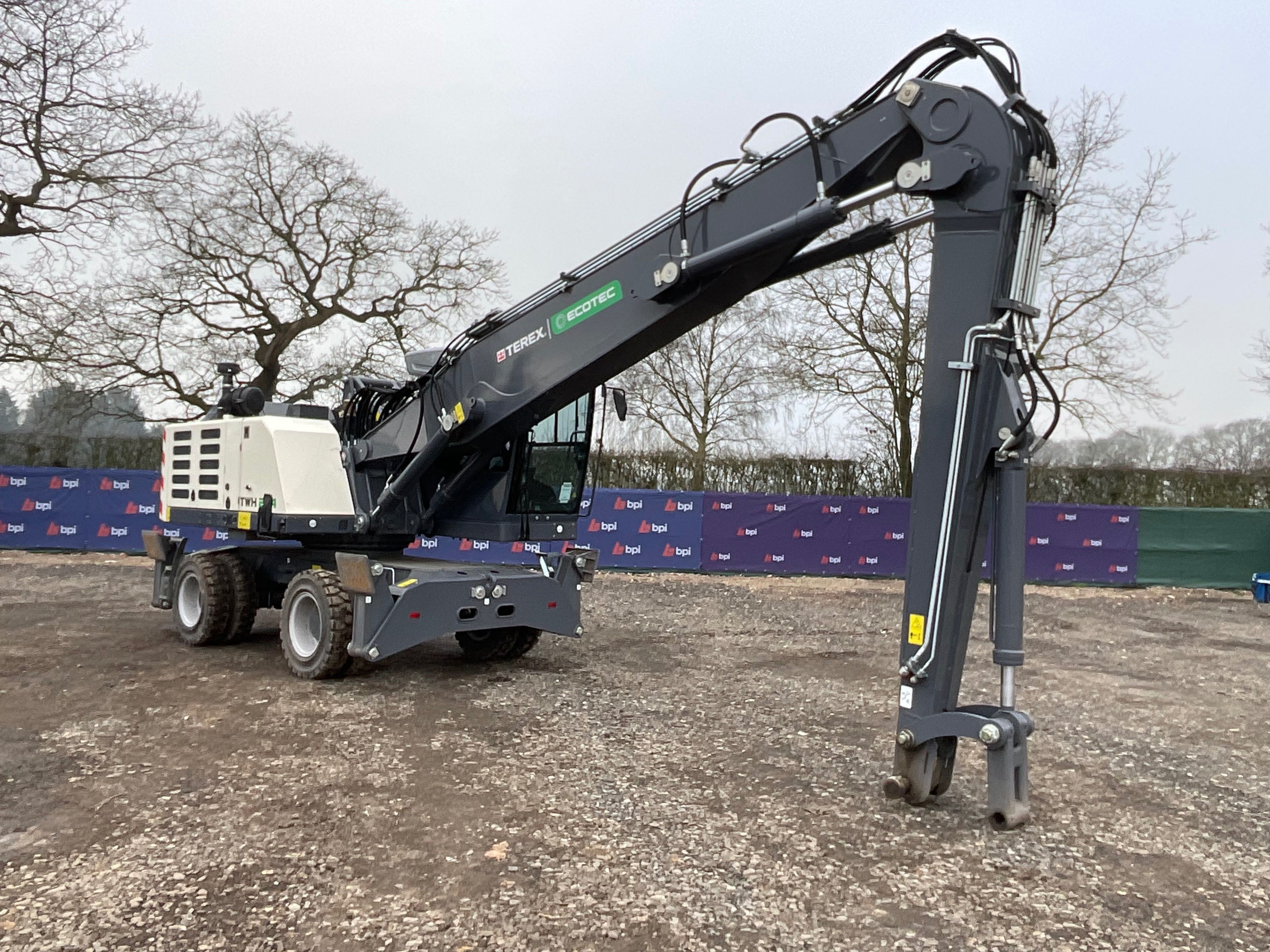 Wheeled Material Handler, Wheel Loader & Mini Excavator on behalf of Finance Company, due to the Administration of Warwick Ward (Machinery) Limited | Shipping Available | Subject to Vendor Approval