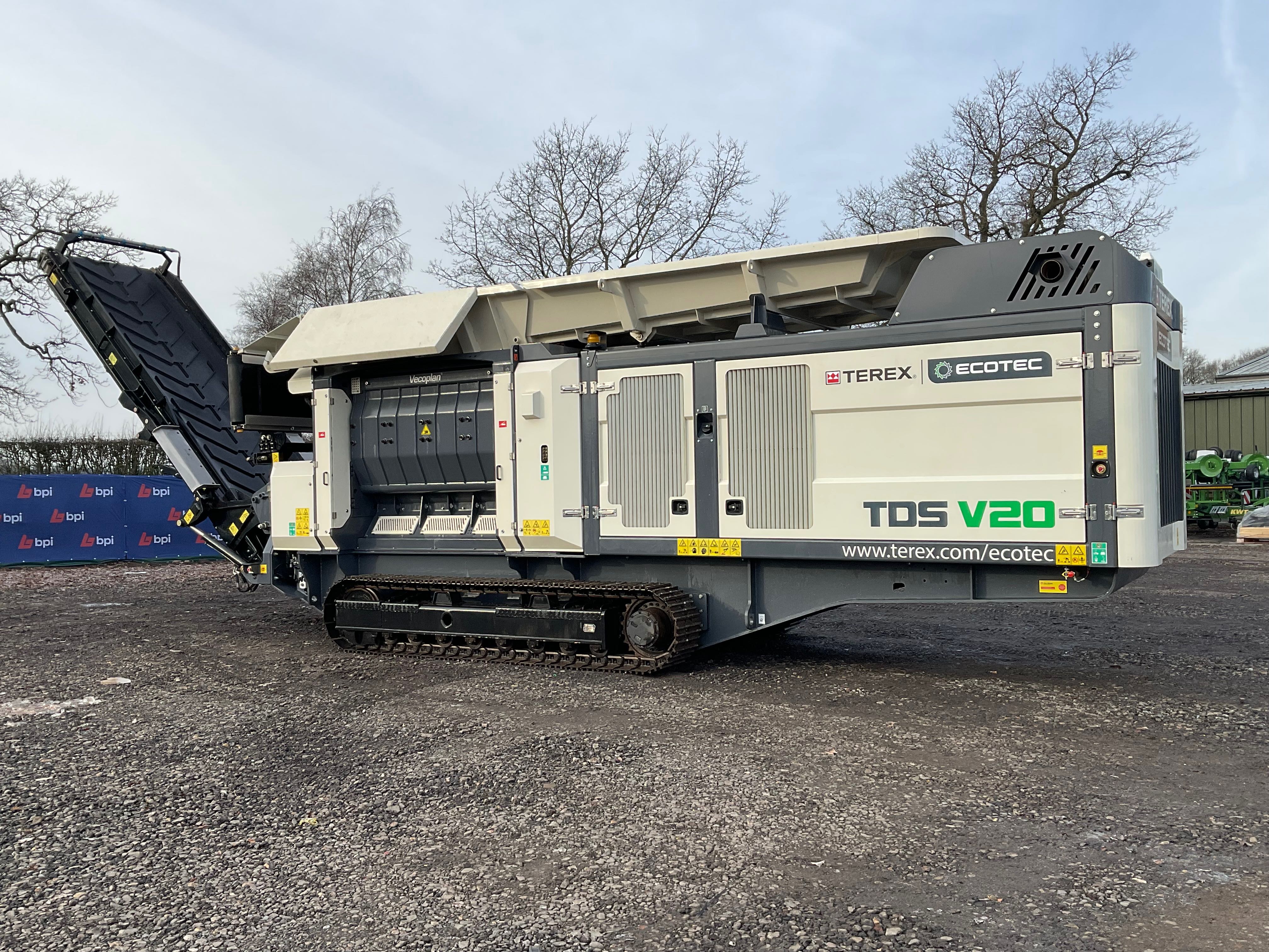 Material Handlers, Tracked Screeners & Shredders, Excavators & more on behalf of Finance Company, due to the Administration of Warwick Ward (Machinery) Limited | Shipping Available | Subject to Vendor Approval