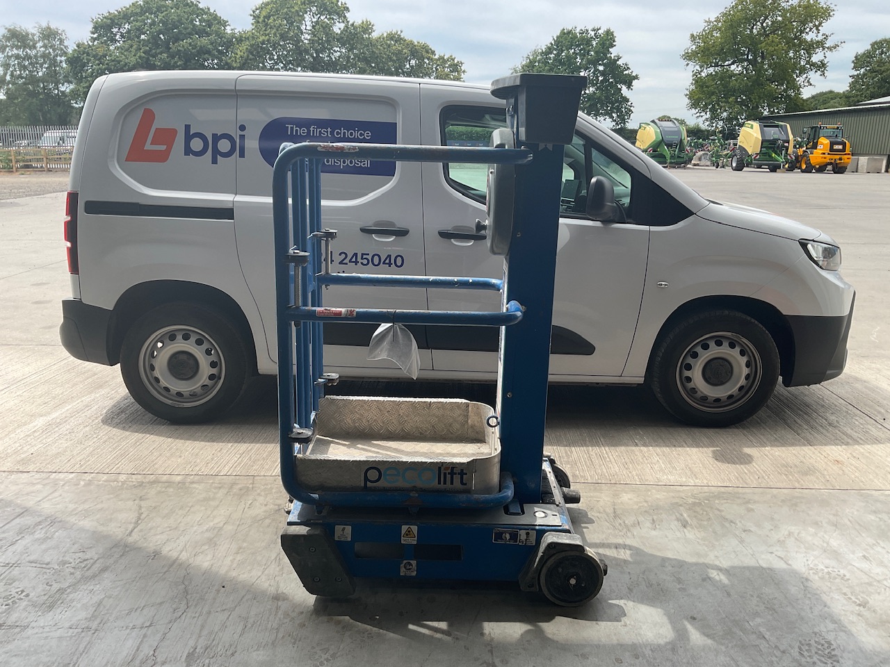 2017 – 2022 Power Tower Nano Manual Lifts & Snorkel S3010P Electric Scissor Lifts direct from Hire Company, due to Fleet Renewal
